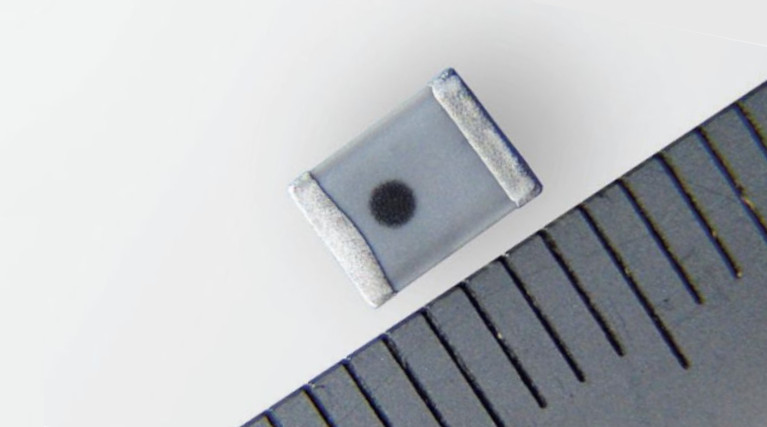 SMD-compatible small all-solid-state battery